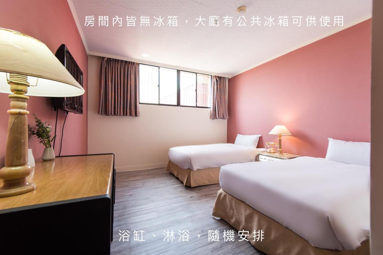 Back Home Hotel Chiayi Exterior foto